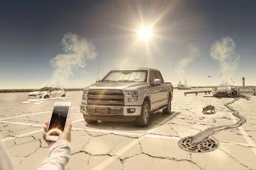 Husky Liner 97005 Custom Fit Sunshade for Ford F150 (2014 Model) - Silver