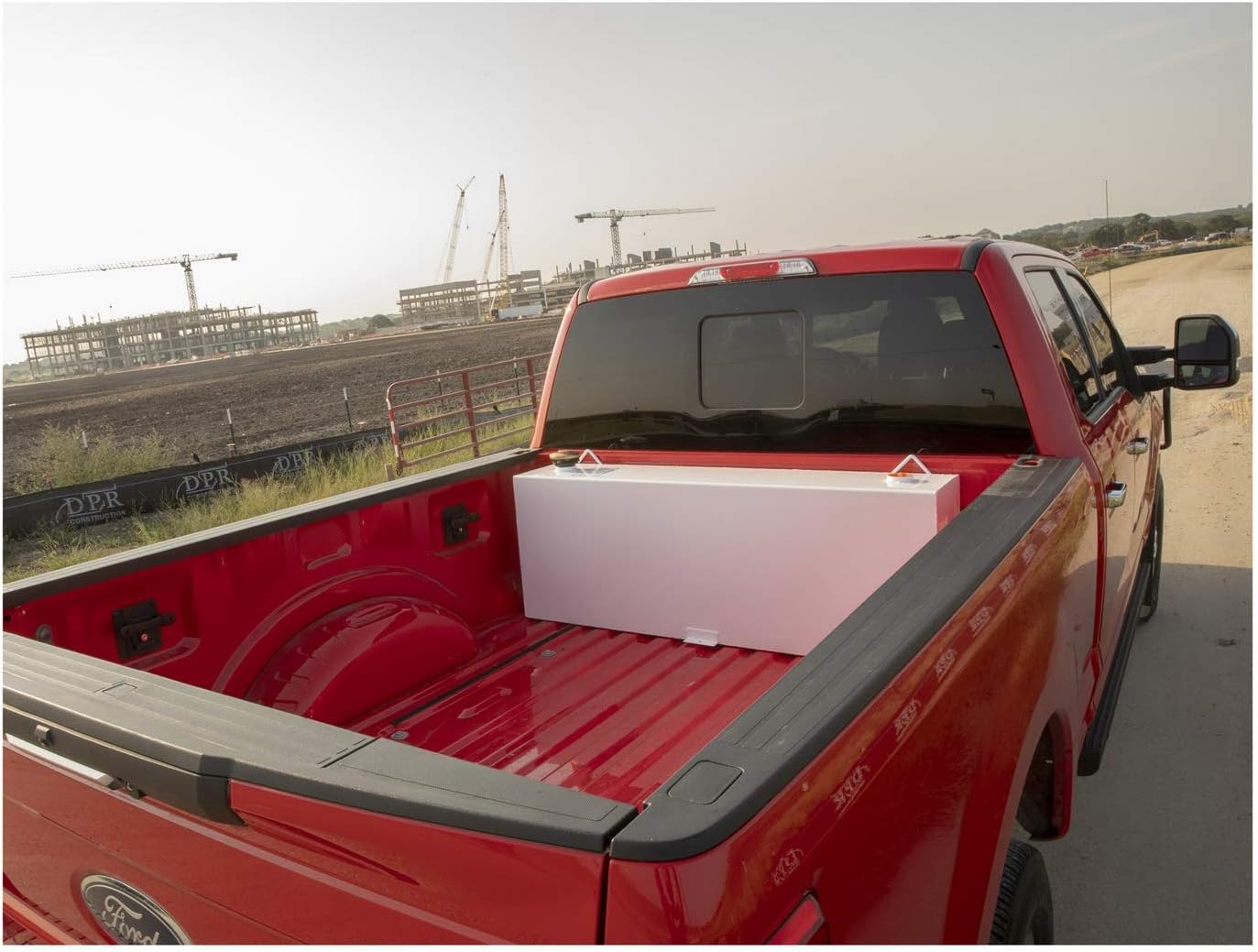 UWS United Welding Services 45 Gallon Steel Rectangle Transfer Tank - White